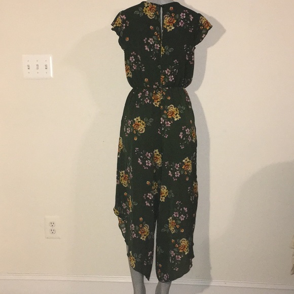 Scobe Romper - Picture 3 of 4